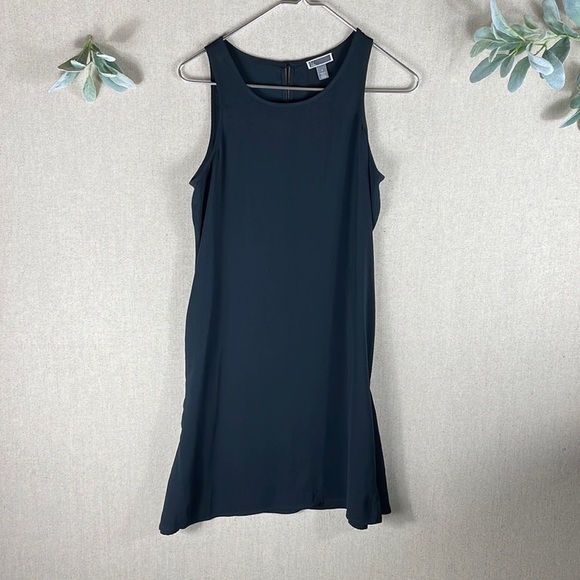 Chelsea28 Dresses & Skirts - Chelsea 28 > Sleeveless Little Black Dress Small